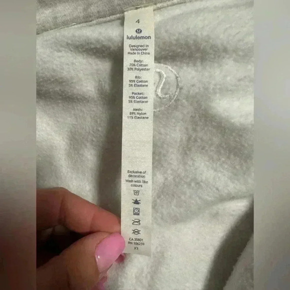 268. Lululemon light grey cotton jacket size 4 - Picture 5 of 5